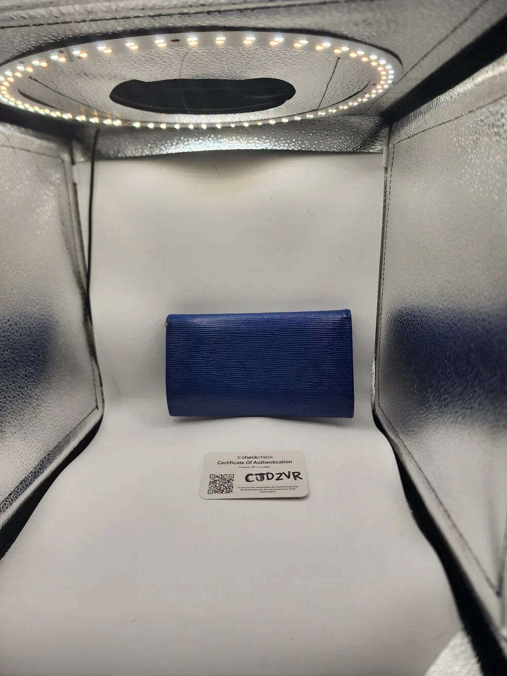 Louis Vuitton Blue Epi Leather Clutch Wallet – Authenticated